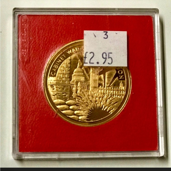 1980s Vintage Solid Bronze Winston Churchill War Cabinet Room Coin - Picture 5 of 7